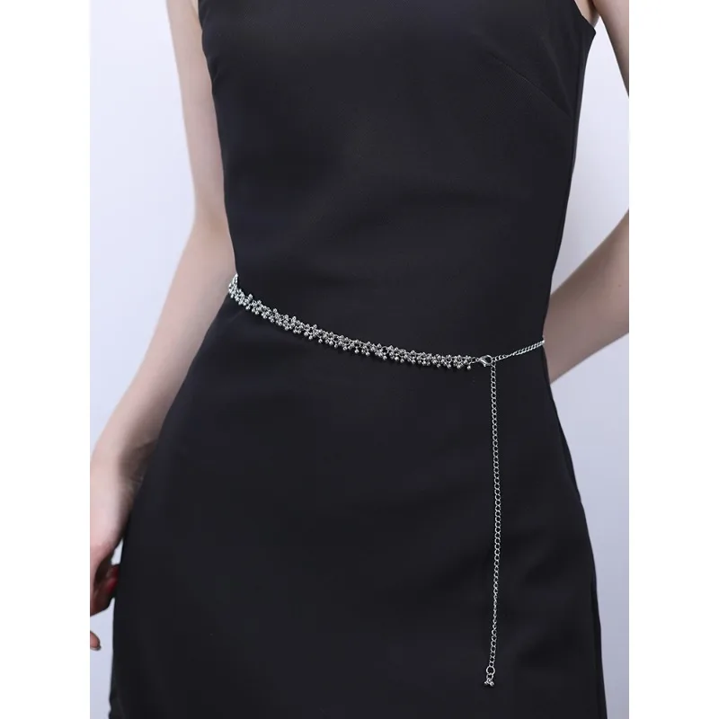 Niche design chain belt 2025 new trouser chain simple silver waist chain
Niche design chain belt 2025 new trouser chain simple silver waist chain