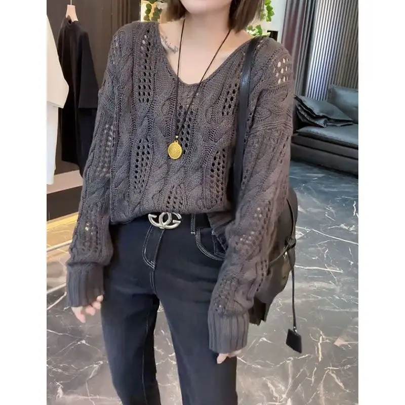 Lazy Style V-neck Twist Hollow Sweater for Women Fashion Versatile Long-sleeved Pullover Top 
Lazy Style V-neck Twist Hollow Sweater for Women Fashion Versatile Long-sleeved Pullover Top