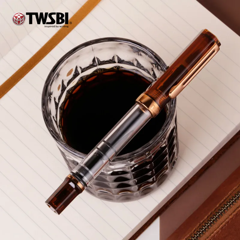 TWSBI ECO Coffee Brown Fountain Pen Piston Filler Transparent Resin EF/F Nib Large Capacity Ink Pen for Writing Calligraphy
TWSBI ECO Coffee Brown Fountain Pen Piston Filler Transparent Resin EF/F Nib Large Capacity Ink Pen for Writing Calligraphy