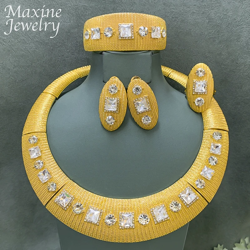 Luxury Nigerian Chunky Necklace Earrings Bracelet Ring 4Pcs Jewellery Set Textured Gold Plated Jewelry Set Party Wedding Gifts
Luxury Nigerian Chunky Necklace Earrings Bracelet Ring 4Pcs Jewellery Set Textured Gold Plated Jewelry Set Party Wedding Gifts