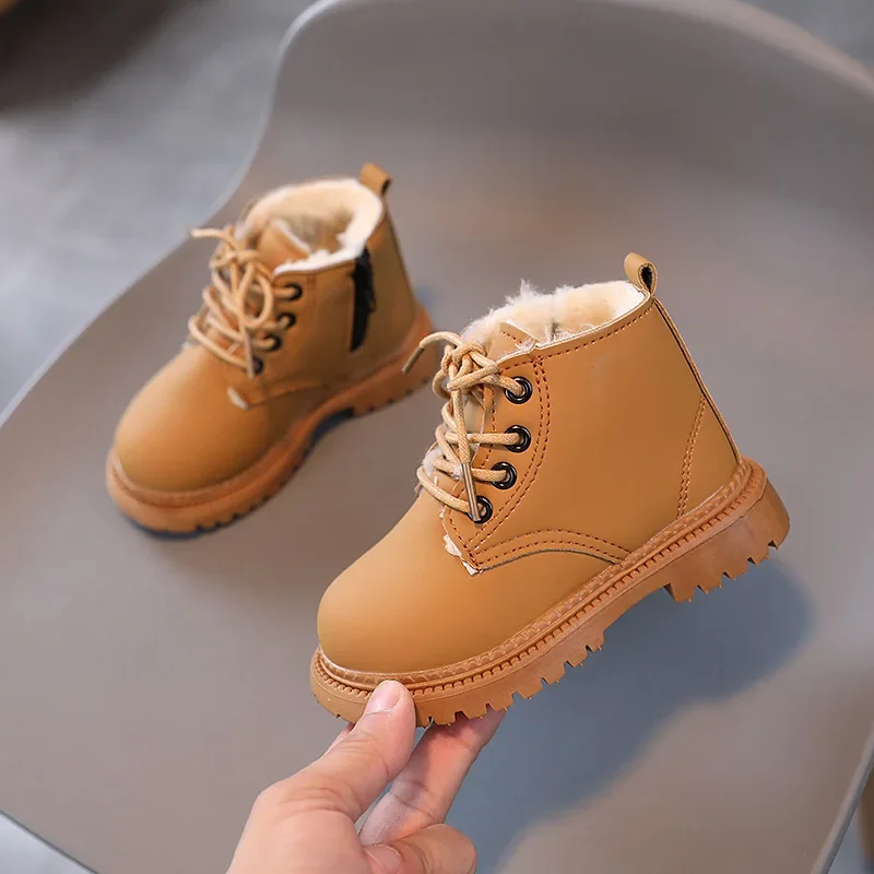 kids' lace-up round-toe non-slip striped simple style soft-soled shoes, New children's short boots, student casual shoes.
kids' lace-up round-toe non-slip striped simple style soft-soled shoes, New children's short boots, student casual shoes.