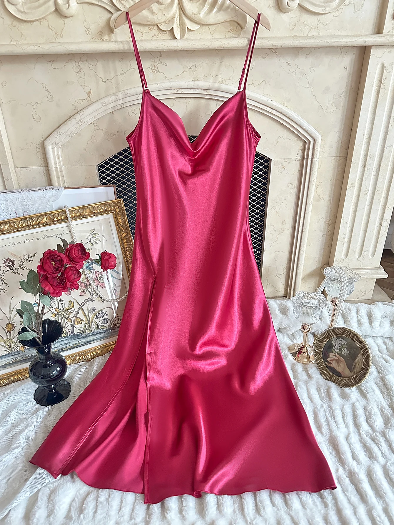 New elegant and long pajamas slit design solid color women's nightdrees
New elegant and long pajamas slit design solid color women's nightdrees