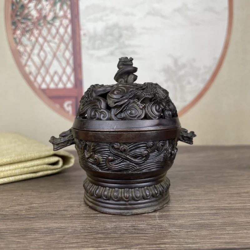 Antique Lotus Base Cloud Pattern Double Dragon Hollow Sandalwood Incense Burner Creative Home Decor for Desktop
Antique Lotus Base Cloud Pattern Double Dragon Hollow Sandalwood Incense Burner Creative Home Decor for Desktop