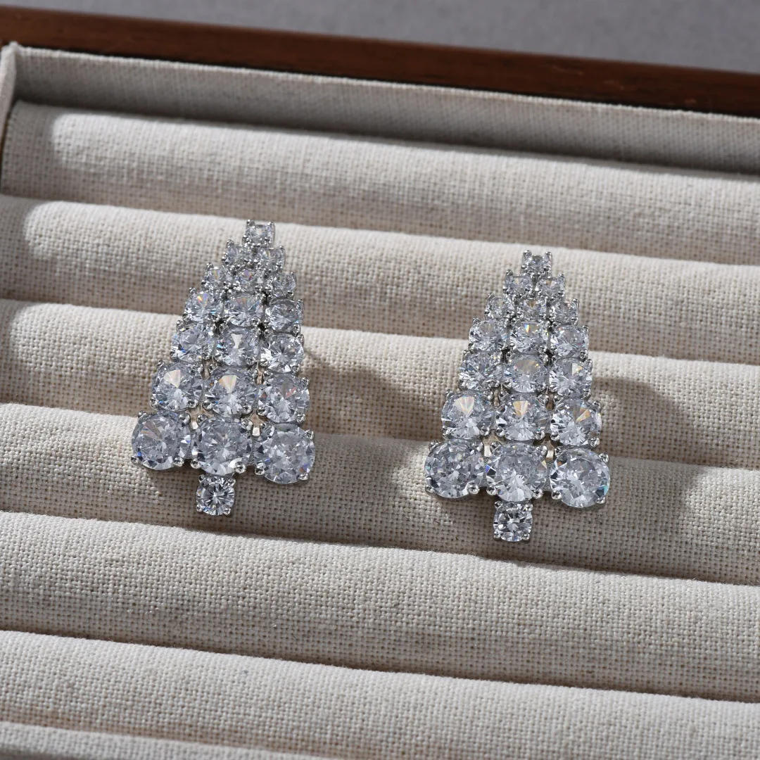 Europe Copper Plated Platinum Zircon 925 Silver Needle Geometry Earring Woman Exquisite Jewelry Sparkling Party Trend 
Europe Copper Plated Platinum Zircon 925 Silver Needle Geometry Earring Woman Exquisite Jewelry Sparkling Party Trend