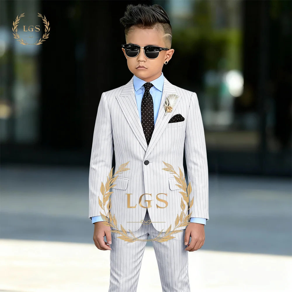 Boys' Stylish 2-Piece Striped Suit, Custom Sizes & Colors Available, Gentleman-Style Set, Suitable for Weddings, Dinners & More
Boys' Stylish 2-Piece Striped Suit, Custom Sizes & Colors Available, Gentleman-Style Set, Suitable for Weddings, Dinners & More