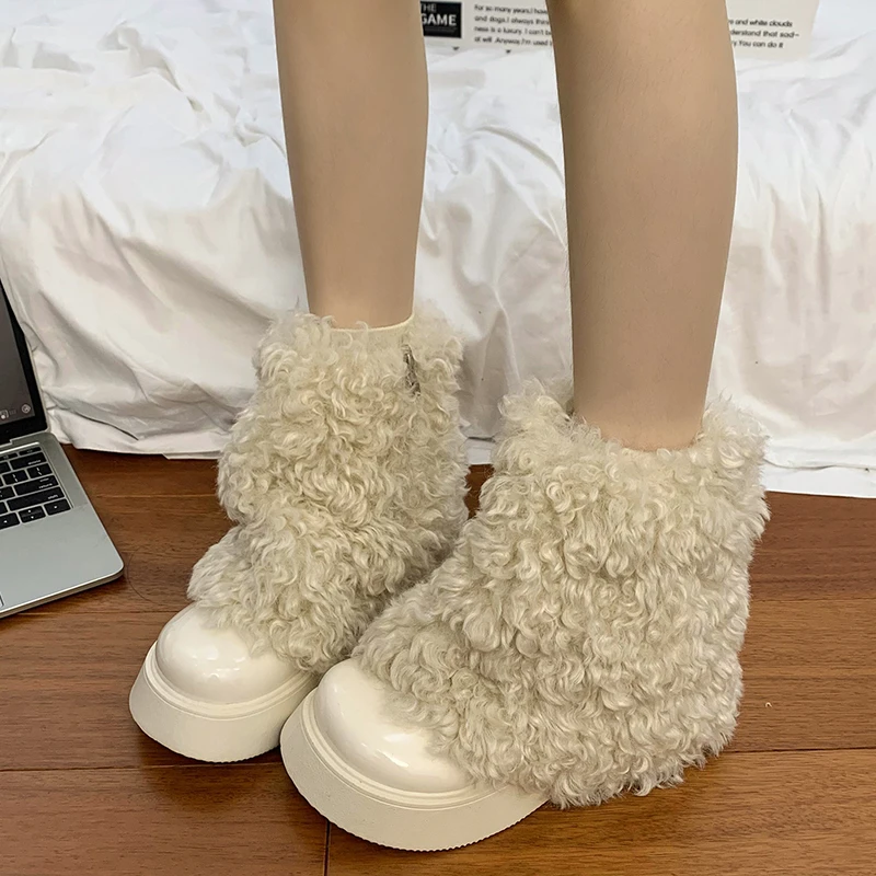 Women Fur Platform Ankle Snow Boots Fashion New Winter Warm Women Shoes 2025 Trend Designer Flats Causal Cotton Botas De Mujer
Women Fur Platform Ankle Snow Boots Fashion New Winter Warm Women Shoes 2025 Trend Designer Flats Causal Cotton Botas De Mujer