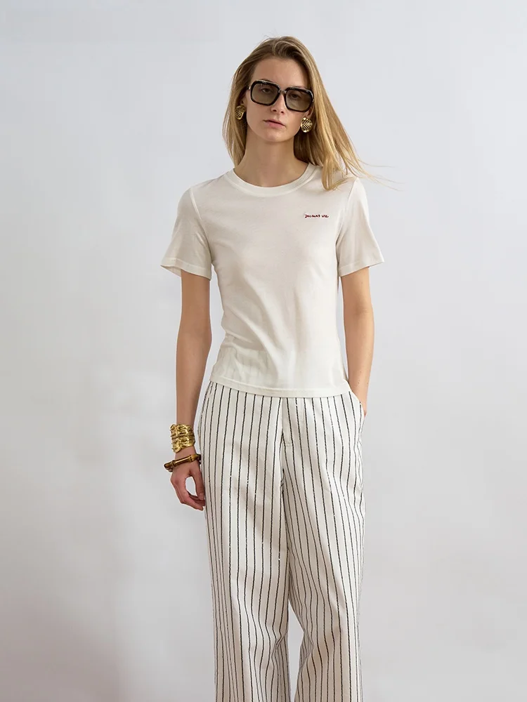 JACQUES WEI Summer 2025 Women's Casual Thin Embroidered Logo T-shirt White Cotton Modal Wool Blend Short Sleeve round Neck
JACQUES WEI Summer 2025 Women's Casual Thin Embroidered Logo T-shirt White Cotton Modal Wool Blend Short Sleeve round Neck