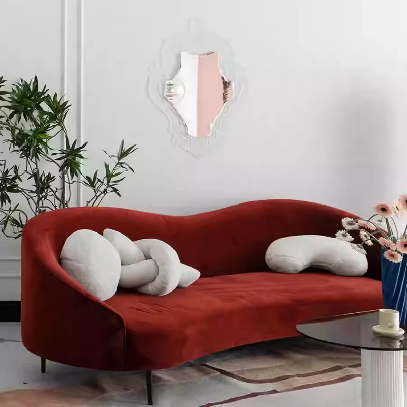 Curved sofa/French retro light luxury straight row 3-person modern fashion velvet fabric
Curved sofa/French retro light luxury straight row 3-person modern fashion velvet fabric