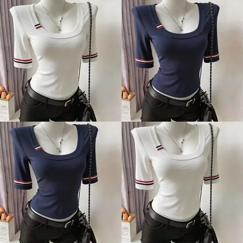 Bohemia Summer Y2k Women's T-shirt Puff sleeve French shirt female Sexy slim Short sleeve woman T-shirt V-neck floral short top
Bohemia Summer Y2k Women's T-shirt Puff sleeve French shirt female Sexy slim Short sleeve woman T-shirt V-neck floral short top