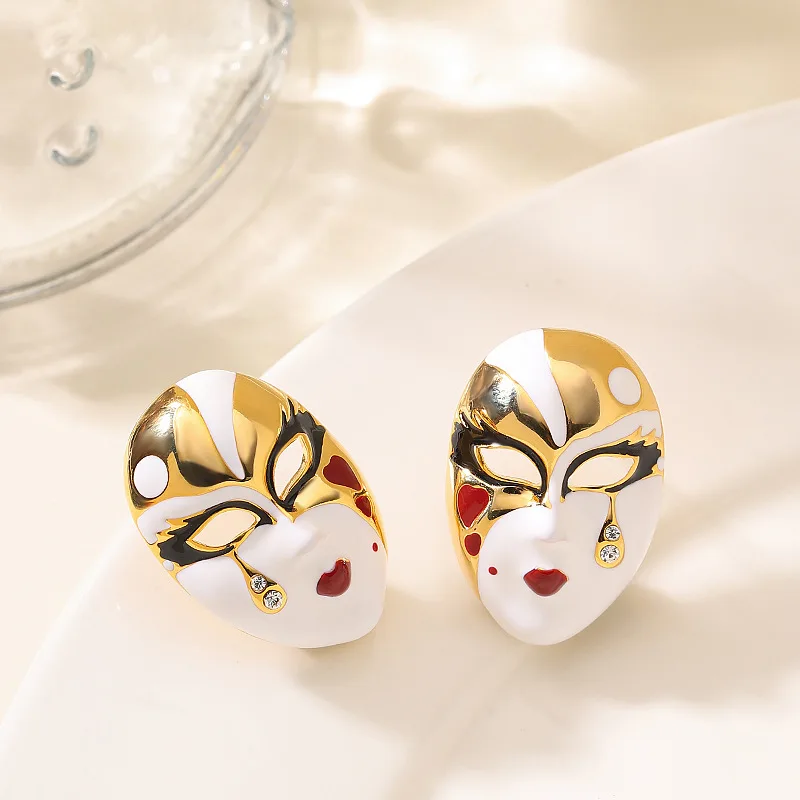 Fashionable temperament, simple oil dripping enamel face mask, ear stud earrings, niche personalized design earrings
Fashionable temperament, simple oil dripping enamel face mask, ear stud earrings, niche personalized design earrings