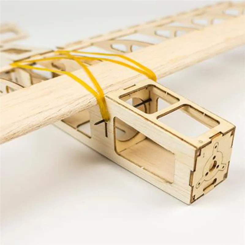 ABJL-R03 STICK-06 Самолет 580 мм Размах крыльев из бальзового дерева DIY Электрический самолет RC Летающая версия в разобранном виде Прочный полный комплект
ABJL-R03 STICK-06 Самолет 580 мм Размах крыльев из бальзового дерева DIY Электрический самолет RC Летающая версия в разобранном виде Прочный полный комплект