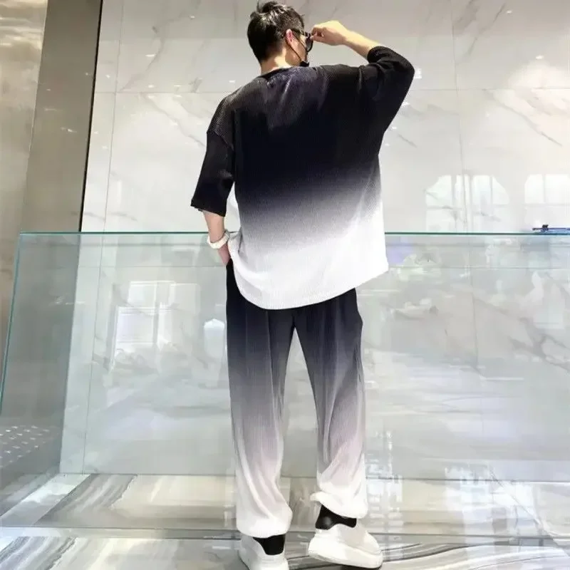 Oversized Male T Shirt Trousers Sets Workout Nylon Men's Pants Set Trends Costumes Loose Korean Two Piece Luxury Polyester Chic
Oversized Male T Shirt Trousers Sets Workout Nylon Men's Pants Set Trends Costumes Loose Korean Two Piece Luxury Polyester Chic