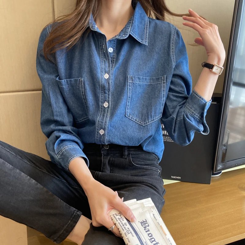 Blue Washed Denim Shirt Women Long Sleeve Turn Down Collar Solid Loose Casual Blouse Spring Autumn Single Breasted Tops
Blue Washed Denim Shirt Women Long Sleeve Turn Down Collar Solid Loose Casual Blouse Spring Autumn Single Breasted Tops