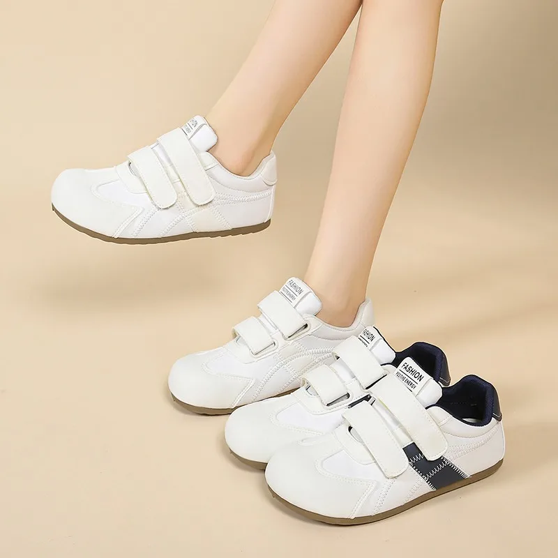 Women Sneakers Fashion Round Toe Magic Tape Designer Shoes Solid Soft Soled Loafers Comfort Lightweight Female Sports Shoes
Women Sneakers Fashion Round Toe Magic Tape Designer Shoes Solid Soft Soled Loafers Comfort Lightweight Female Sports Shoes