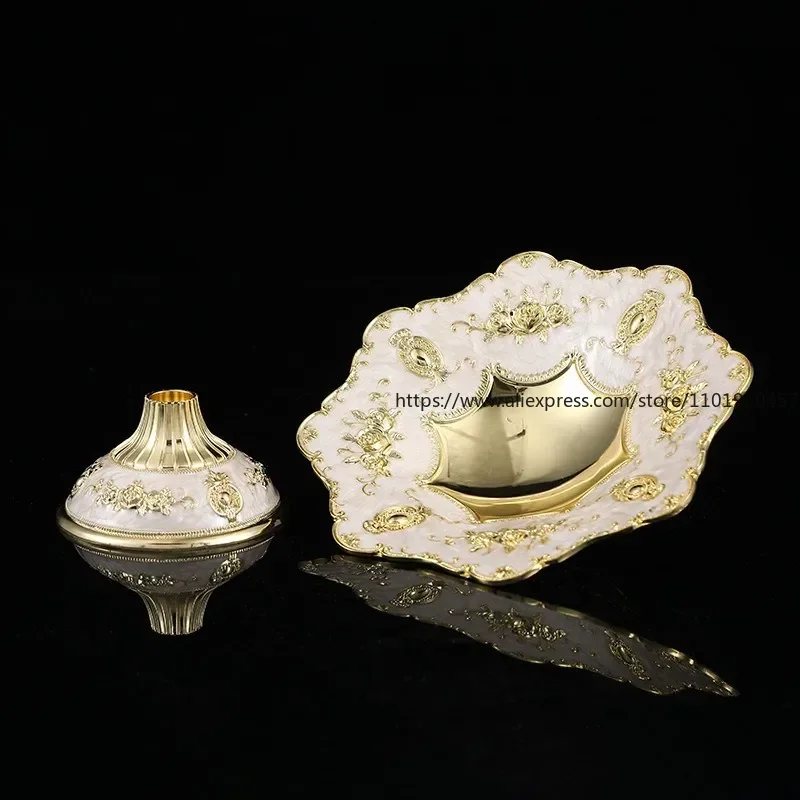 Винтажный стол, искусственная высушенная чаша, безделушка, тарелка, чай, ретро дисплей ювелирных изделий
Винтажный стол, искусственная высушенная чаша, безделушка, тарелка, чай, ретро дисплей ювелирных изделий