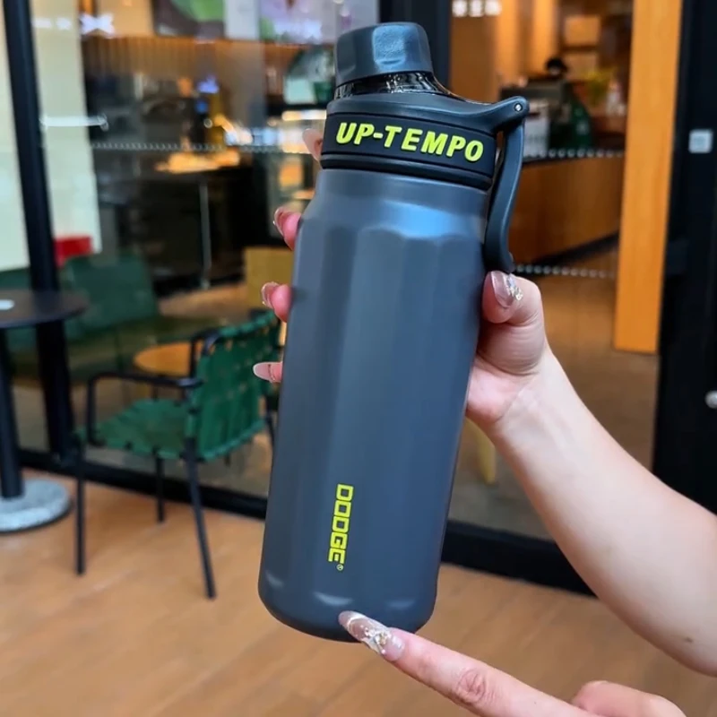 Doe Stainl Steel Insulated Water Bottle Large Capaci Sports Sle for School Children Boys And Girls High Aesthetic Value
Doe Stainl Steel Insulated Water Bottle Large Capaci Sports Sle for School Children Boys And Girls High Aesthetic Value