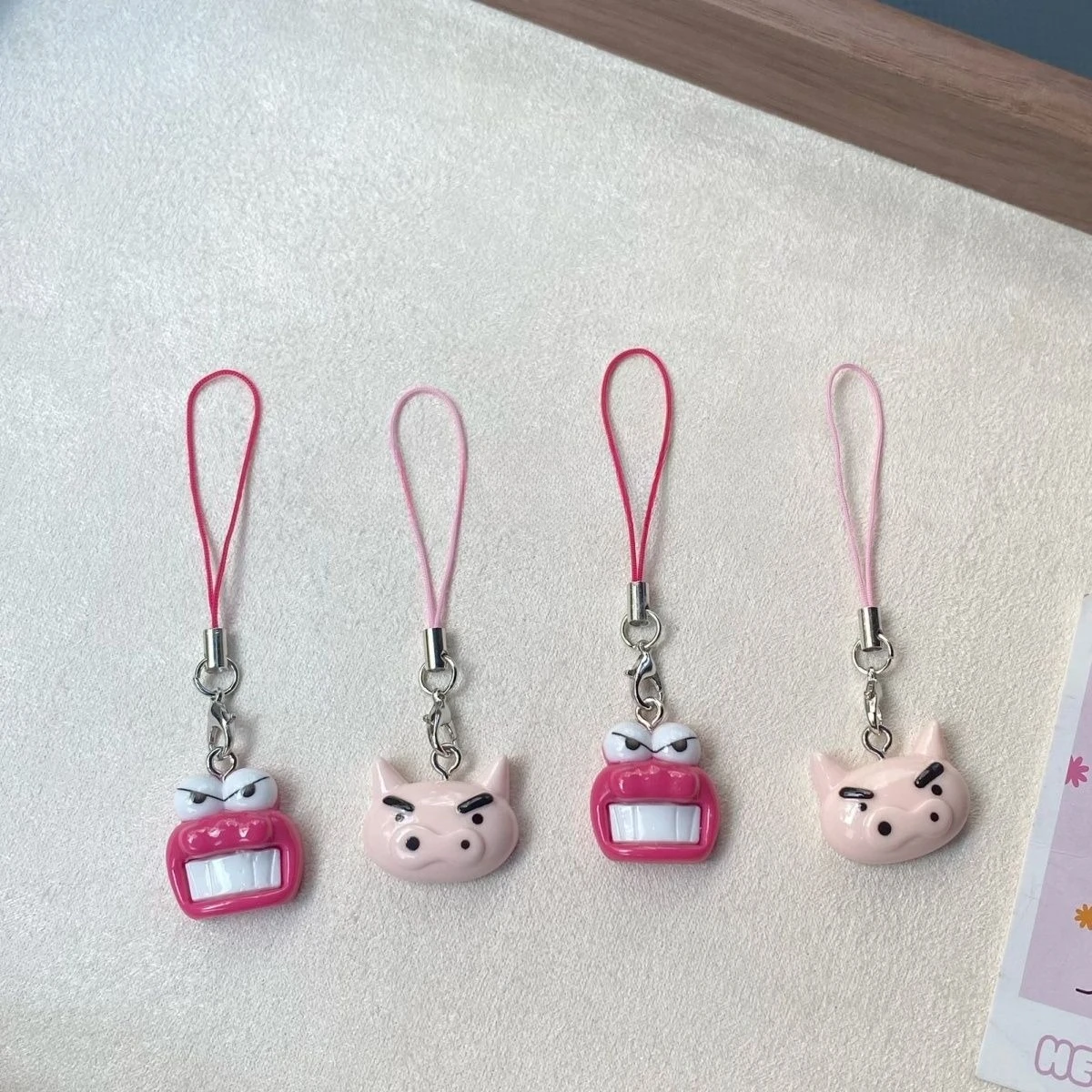 New Kawaii Crayon Shin-chan Pendant Buriburizaemon Mobile Phone Rope Anime Cartoon Cute Bag Pendant Funny Personalized Gifts
New Kawaii Crayon Shin-chan Pendant Buriburizaemon Mobile Phone Rope Anime Cartoon Cute Bag Pendant Funny Personalized Gifts