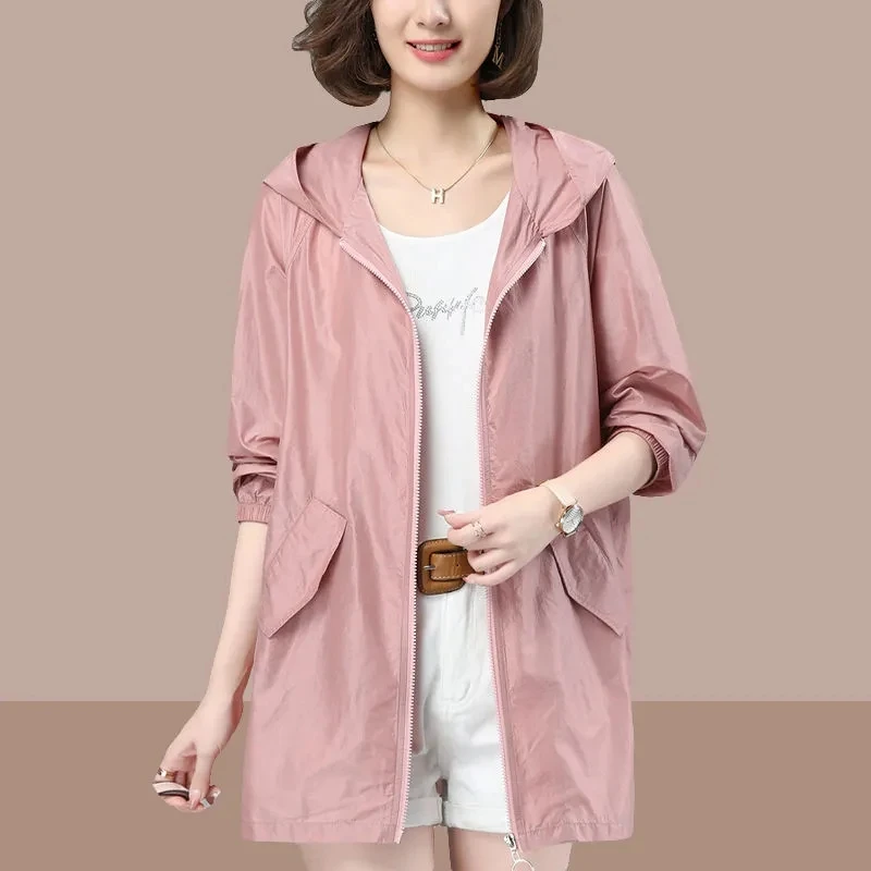 Summer Women Thin Jacket New Sun UV-proof Hooded Coat Outdoor Long Sleeve Female Windbreaker Casual Outwear Top 4XL
Summer Women Thin Jacket New Sun UV-proof Hooded Coat Outdoor Long Sleeve Female Windbreaker Casual Outwear Top 4XL