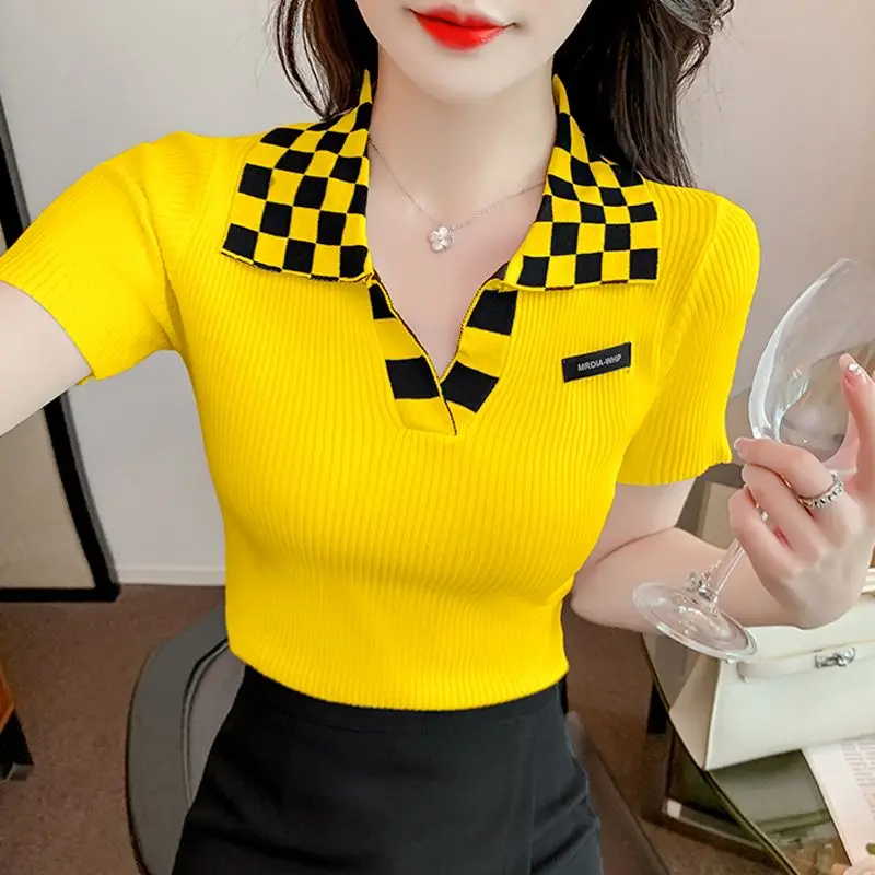 Summer Women's Pullover Turn-down Collar Contrast Color Plaid Short Sleeve Sweater Knitted Screw Thread Clothing T-shirt Tops
Summer Women's Pullover Turn-down Collar Contrast Color Plaid Short Sleeve Sweater Knitted Screw Thread Clothing T-shirt Tops