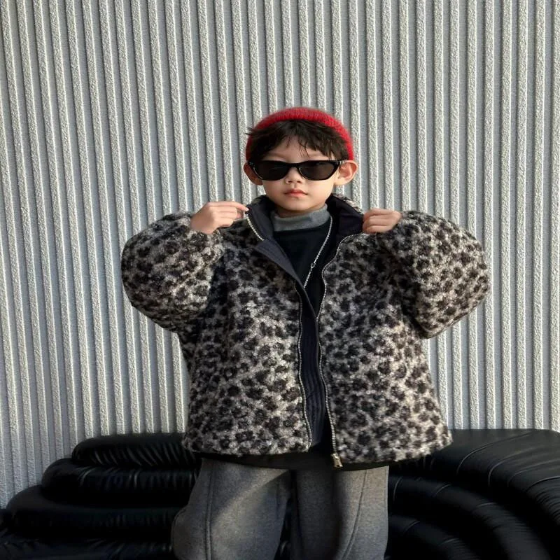 Boys Girls Winter Leopard Print Fleece Jacket 2025 Autumn Winter Kids Warm Cotton Padded Coat Loose Children 4-12 Years Old
Boys Girls Winter Leopard Print Fleece Jacket 2025 Autumn Winter Kids Warm Cotton Padded Coat Loose Children 4-12 Years Old