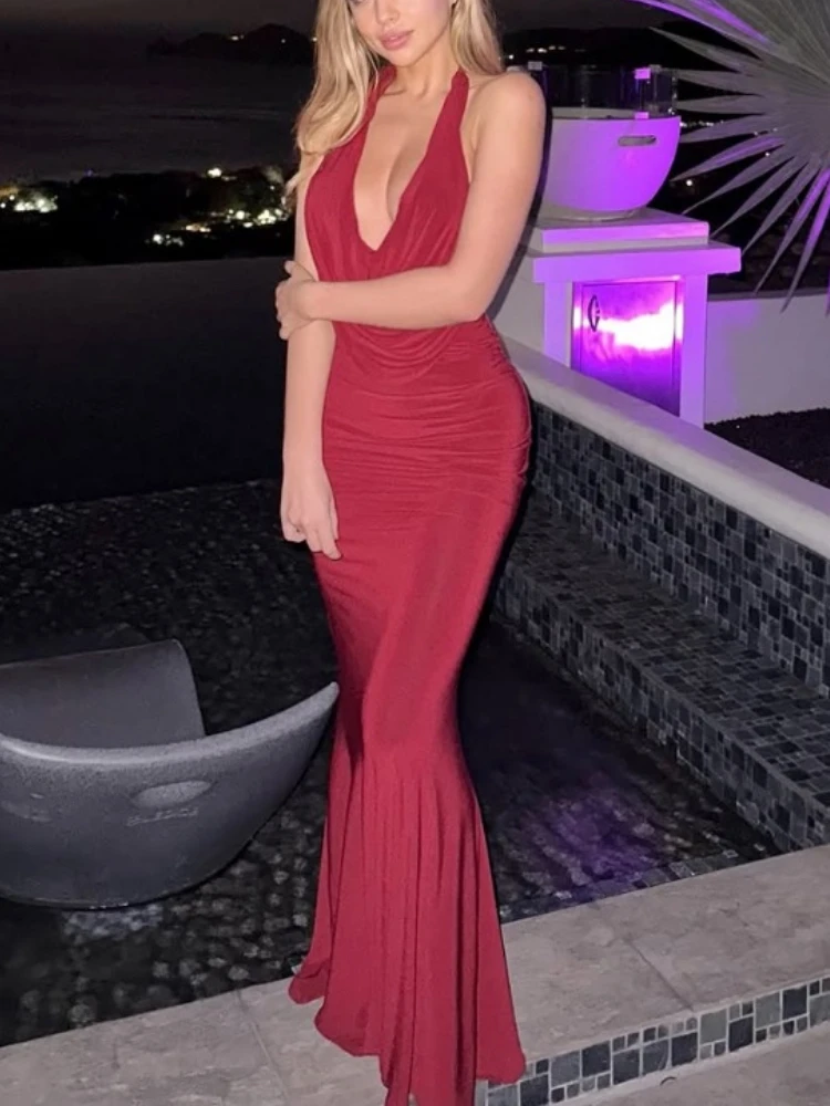 Bangniweigou Deep V-neck halter top + high Waist Pencil Skirt Matching Set women summer elegant nightout sexy red suit beachwear
Bangniweigou Deep V-neck halter top + high Waist Pencil Skirt Matching Set women summer elegant nightout sexy red suit beachwear