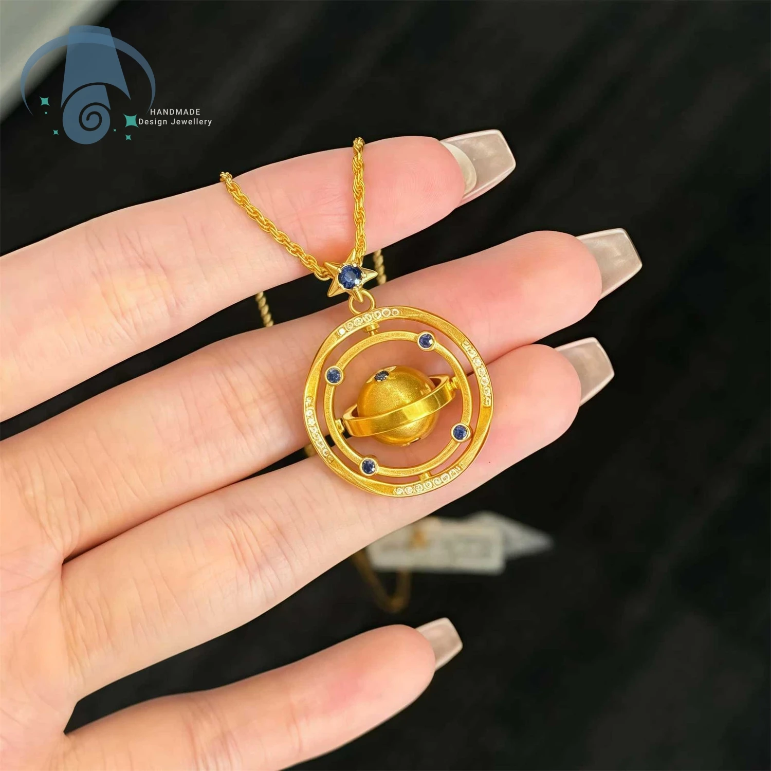 Brushed Small Planet Rotary Pendant Necklace Electroplated High Color Retention Vintage Romantic Versatile Sweater Chain for Wom
Brushed Small Planet Rotary Pendant Necklace Electroplated High Color Retention Vintage Romantic Versatile Sweater Chain for Wom