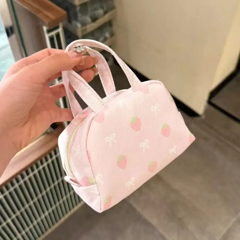 Zipper Cosmetic Bag Portable Cosmetic Pouch Small Handle Makeup Pouch Travel Makeup Organizer Female Lipstick Storage Pouch
Zipper Cosmetic Bag Portable Cosmetic Pouch Small Handle Makeup Pouch Travel Makeup Organizer Female Lipstick Storage Pouch