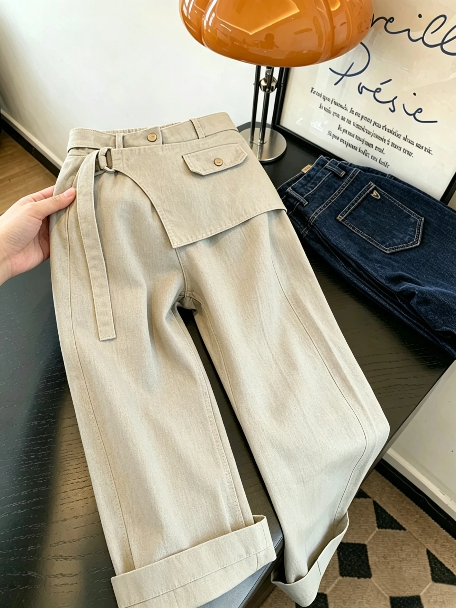 Unique Design Casual Pants Asymmetrical Splicing Loose Straight Leg Trousers for Men And Women Summer Fashionable Versatile
Unique Design Casual Pants Asymmetrical Splicing Loose Straight Leg Trousers for Men And Women Summer Fashionable Versatile