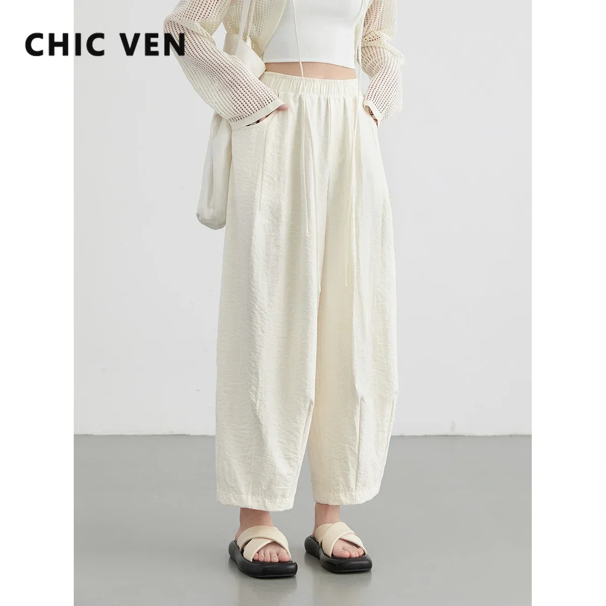 CHIC VEN Women White Pants Solid Casual Elastic Waist High Waisted Pleated Wide Leg Female Trousers Fold Summer 2025 Clothing
CHIC VEN Women White Pants Solid Casual Elastic Waist High Waisted Pleated Wide Leg Female Trousers Fold Summer 2025 Clothing