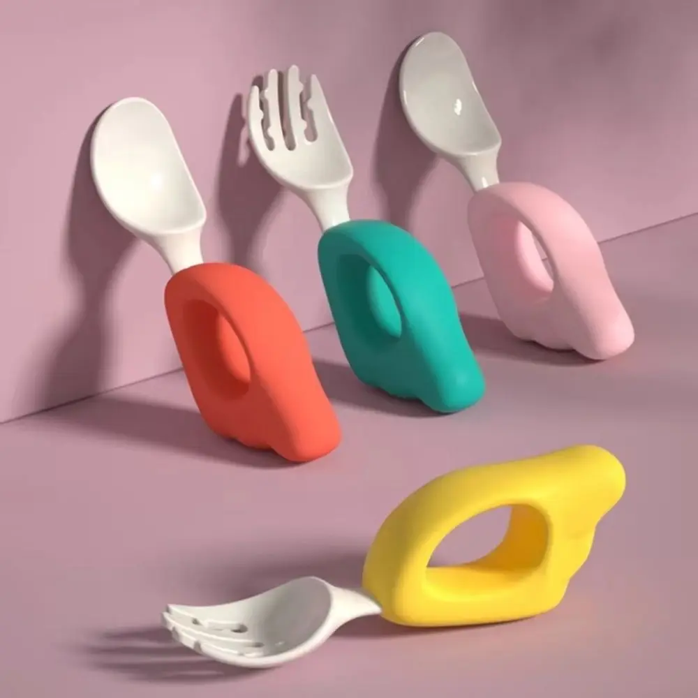 Self Feeding Baby Forks and Spoons Set Silicone Handle Plastic Baby's Dinnerware with Case Easy To Grip Children Safe Forks
Self Feeding Baby Forks and Spoons Set Silicone Handle Plastic Baby's Dinnerware with Case Easy To Grip Children Safe Forks