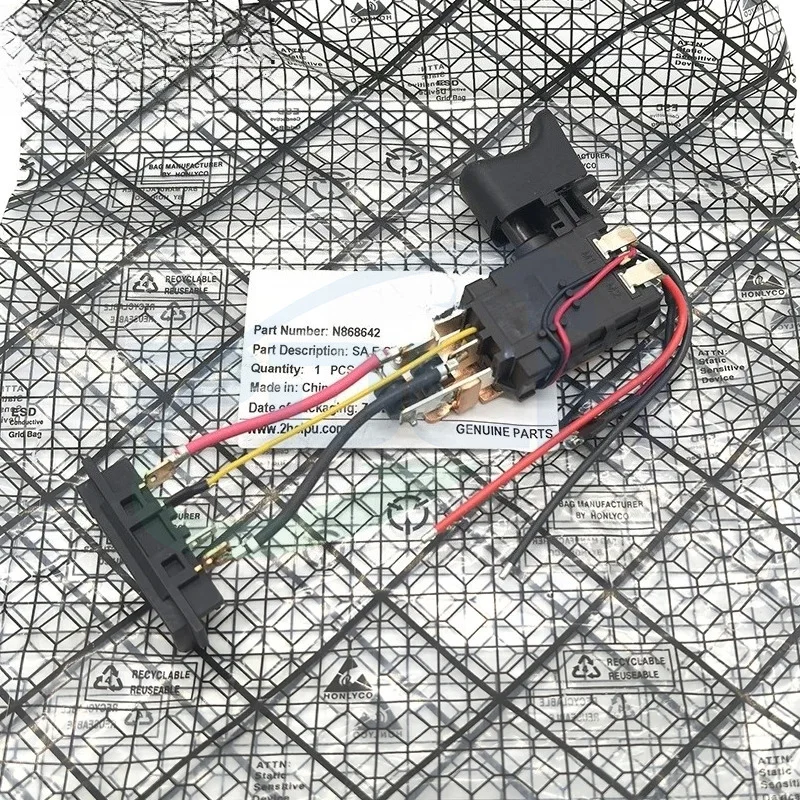 Original DCD771 DCD776 Pistol Drill Speed Control Switch N868642
Original DCD771 DCD776 Pistol Drill Speed Control Switch N868642