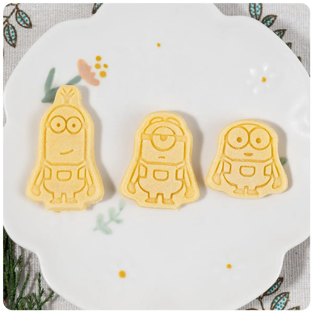 Minions cartoon cute mold creative kawaii home DIY cookies snacks baking pressing mold movie anime merchandise gift wholesale
Minions cartoon cute mold creative kawaii home DIY cookies snacks baking pressing mold movie anime merchandise gift wholesale