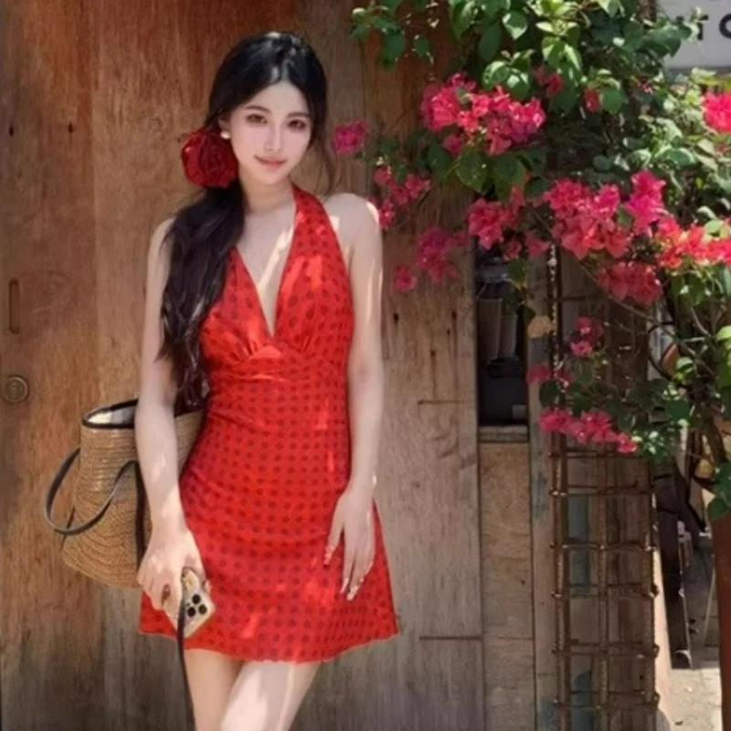 Dopamine Beach Vacation Style Dress for Women 2026 Summer New Fashion Sexy Elegant Red Polka Dots V-neck Short Halter Dress
Dopamine Beach Vacation Style Dress for Women 2026 Summer New Fashion Sexy Elegant Red Polka Dots V-neck Short Halter Dress