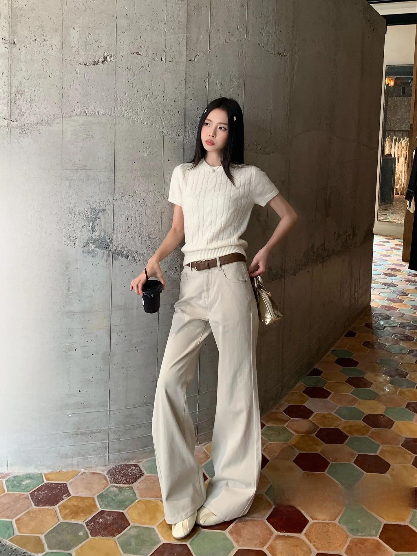 High Waist Wide Leg Jeans Women's Summer New Style Loose Drapey Floor Length Straight Cut Jeans Sòng Zhèngèn Retro Style
High Waist Wide Leg Jeans Women's Summer New Style Loose Drapey Floor Length Straight Cut Jeans Sòng Zhèngèn Retro Style