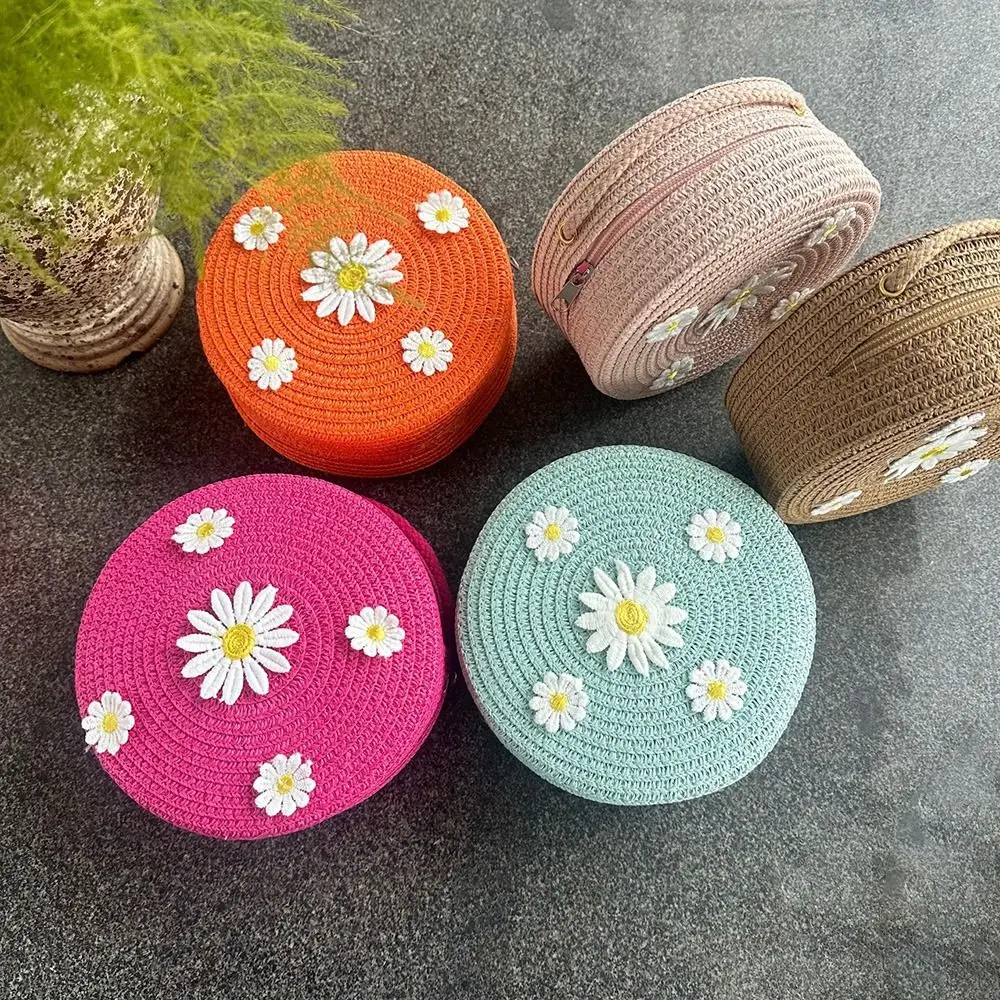 Fashion 16CM Straw Bag Round Shape Daisy Pattern Straw Handbag Handmade Shoulder Bags Children Coin Purse
Fashion 16CM Straw Bag Round Shape Daisy Pattern Straw Handbag Handmade Shoulder Bags Children Coin Purse