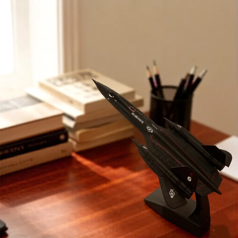 Exquisite And Cool 1/144 Us Sr71 Blackbird High Altitude Reconnaissance Aircraft Collectibles And Gifts For Military Enthusiasts
Exquisite And Cool 1/144 Us Sr71 Blackbird High Altitude Reconnaissance Aircraft Collectibles And Gifts For Military Enthusiasts