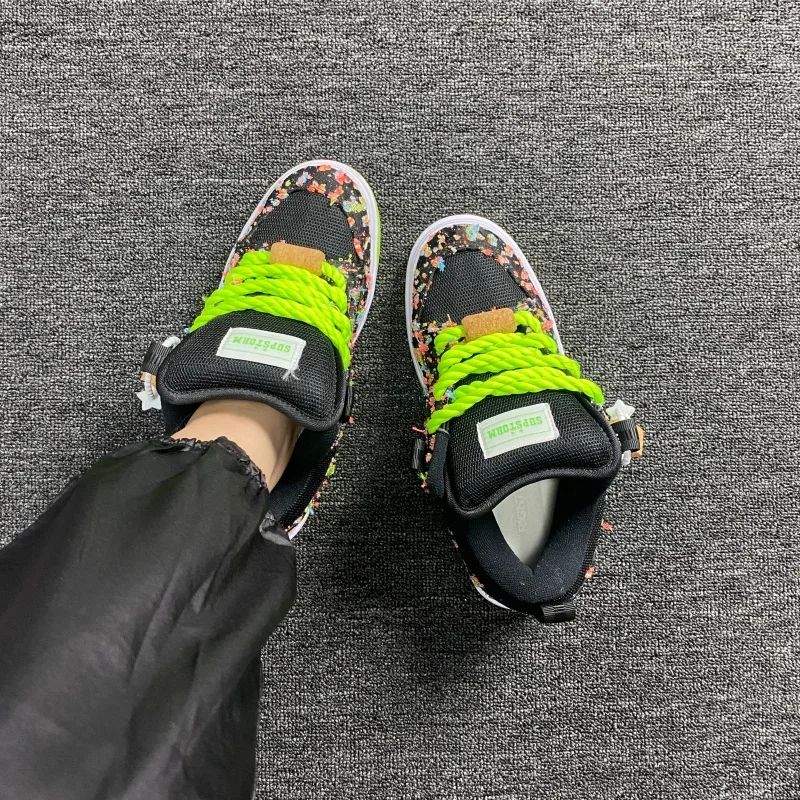 Plus-size black and green contrasting jute rope graffiti sneakers, streetwear trendy low-top casual canvas shoes
Plus-size black and green contrasting jute rope graffiti sneakers, streetwear trendy low-top casual canvas shoes