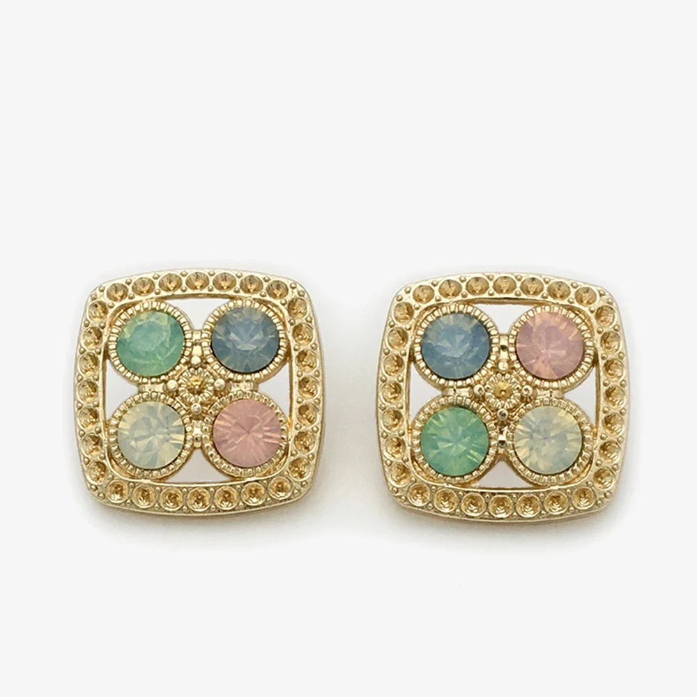 10pcs 20mm Colorful Rhinestone Square Hollow Metal Buttons, Elegant Cardigan Dress Sewing Buttons, Fashion Clothing Accessories
10pcs 20mm Colorful Rhinestone Square Hollow Metal Buttons, Elegant Cardigan Dress Sewing Buttons, Fashion Clothing Accessories
