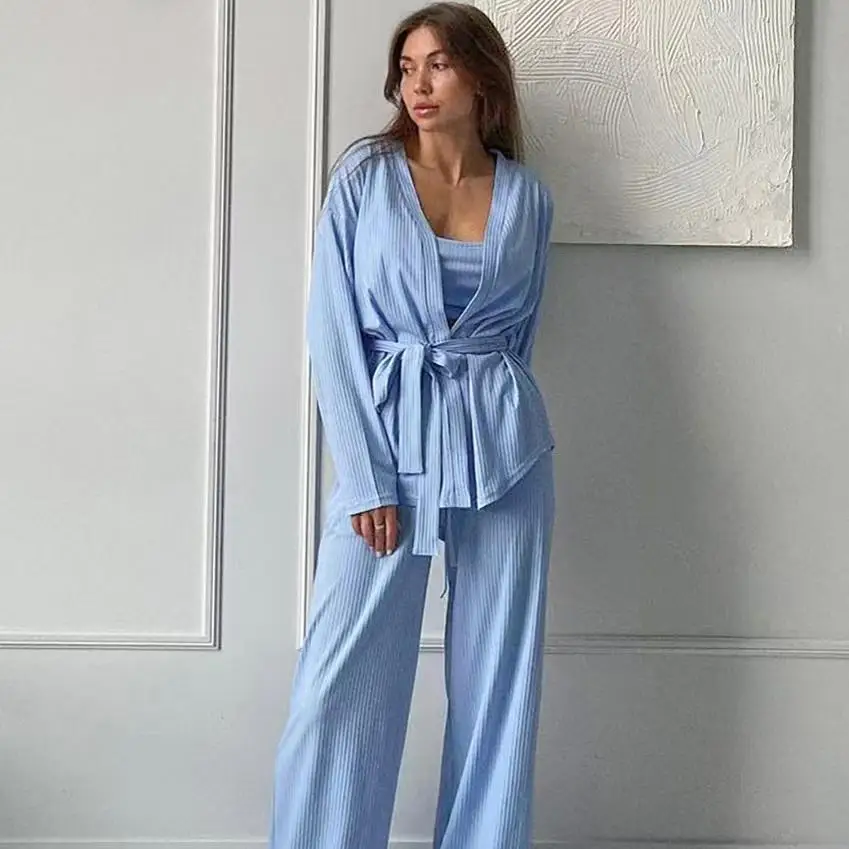 Простой комплект домашнего костюма с футболкой Sle, ночная рубашка с бретельками, длинные брюки V-Ne Long Sve, осенний сезон, женская домашняя одежда...
Простой комплект домашнего костюма с футболкой Sle, ночная рубашка с бретельками, длинные брюки V-Ne Long Sve, осенний сезон, женская домашняя одежда...