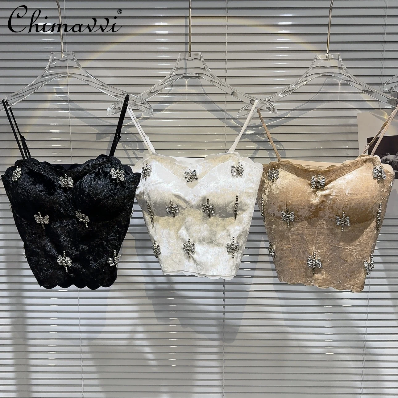 Ladies Sexy Sling 2023 Winter Clothes New Fashion Rhinestone Dragonfly Beaded Design Velvet Chest Pad Camisole for Women
Ladies Sexy Sling 2023 Winter Clothes New Fashion Rhinestone Dragonfly Beaded Design Velvet Chest Pad Camisole for Women
