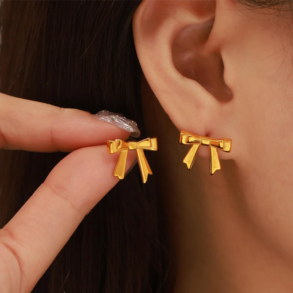New Simple and Fashionable Bow Stud Earrings Casual Style Earrings Titanium steel gold-plated stud earrings
New Simple and Fashionable Bow Stud Earrings Casual Style Earrings Titanium steel gold-plated stud earrings