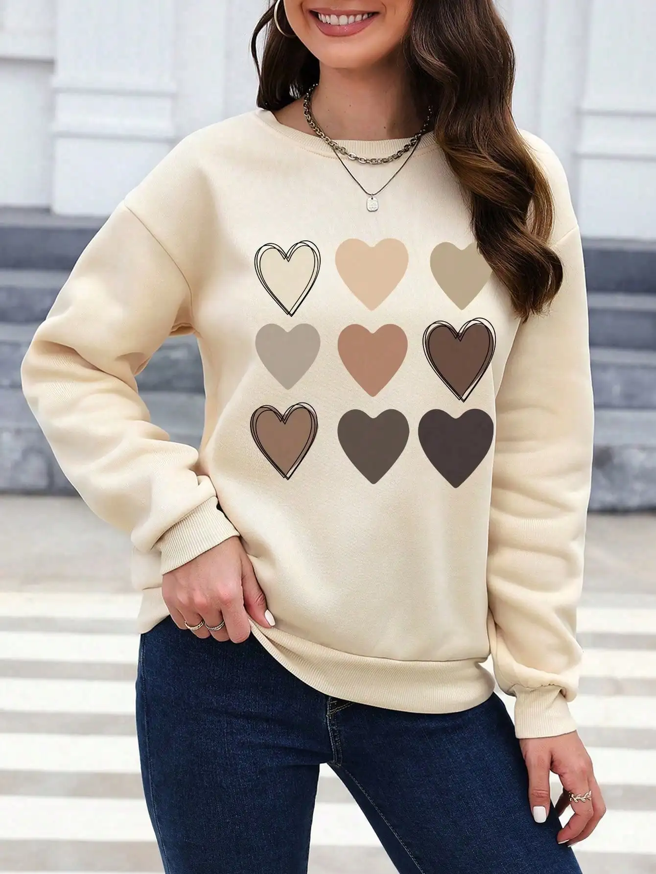 Heart Print Drop Shoulder Sweatshirt for Women, Long Sleeve Casual Pullover Top for Fall Back to School
Heart Print Drop Shoulder Sweatshirt for Women, Long Sleeve Casual Pullover Top for Fall Back to School