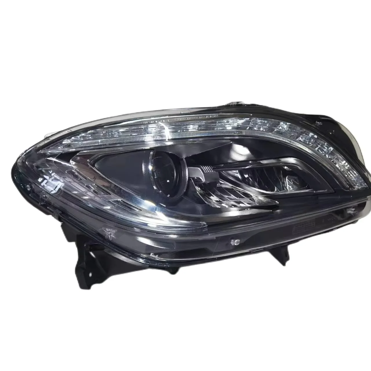 High Quality Dual Laser DRL Headlamp for Mercedes Benz ML166 2011-2015 Excellent Price
High Quality Dual Laser DRL Headlamp for Mercedes Benz ML166 2011-2015 Excellent Price