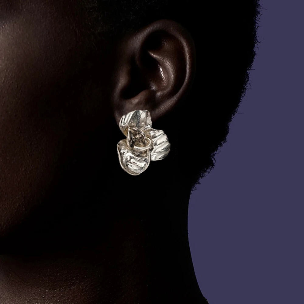 Exaggerated Flower Ear Studs Can Be Used As Birthday Holiday Or Anniversary Gifts For Everyday Travel And Vintage Accessories
Exaggerated Flower Ear Studs Can Be Used As Birthday Holiday Or Anniversary Gifts For Everyday Travel And Vintage Accessories