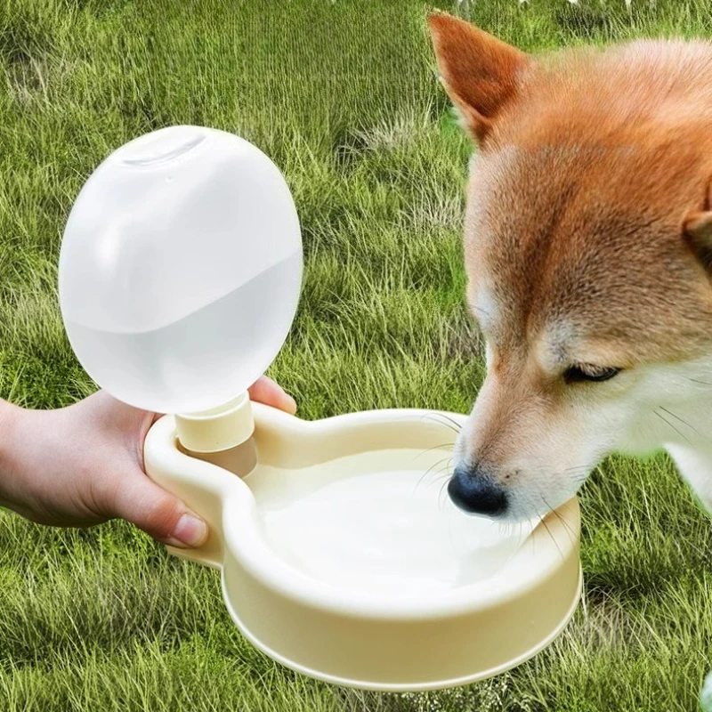 Bulb water bottle Pet Outing Water Cup Dog Portable Foldable Kettle Large Capacity Dog Bowl Out Drinking Water Feeder
Bulb water bottle Pet Outing Water Cup Dog Portable Foldable Kettle Large Capacity Dog Bowl Out Drinking Water Feeder