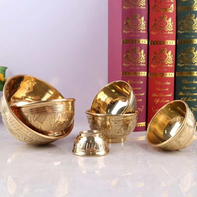 Imported bronze ware, copper bowls, milk tea bowls, rice bowls, hand carved jewelry, handicrafts, gifts
Imported bronze ware, copper bowls, milk tea bowls, rice bowls, hand carved jewelry, handicrafts, gifts