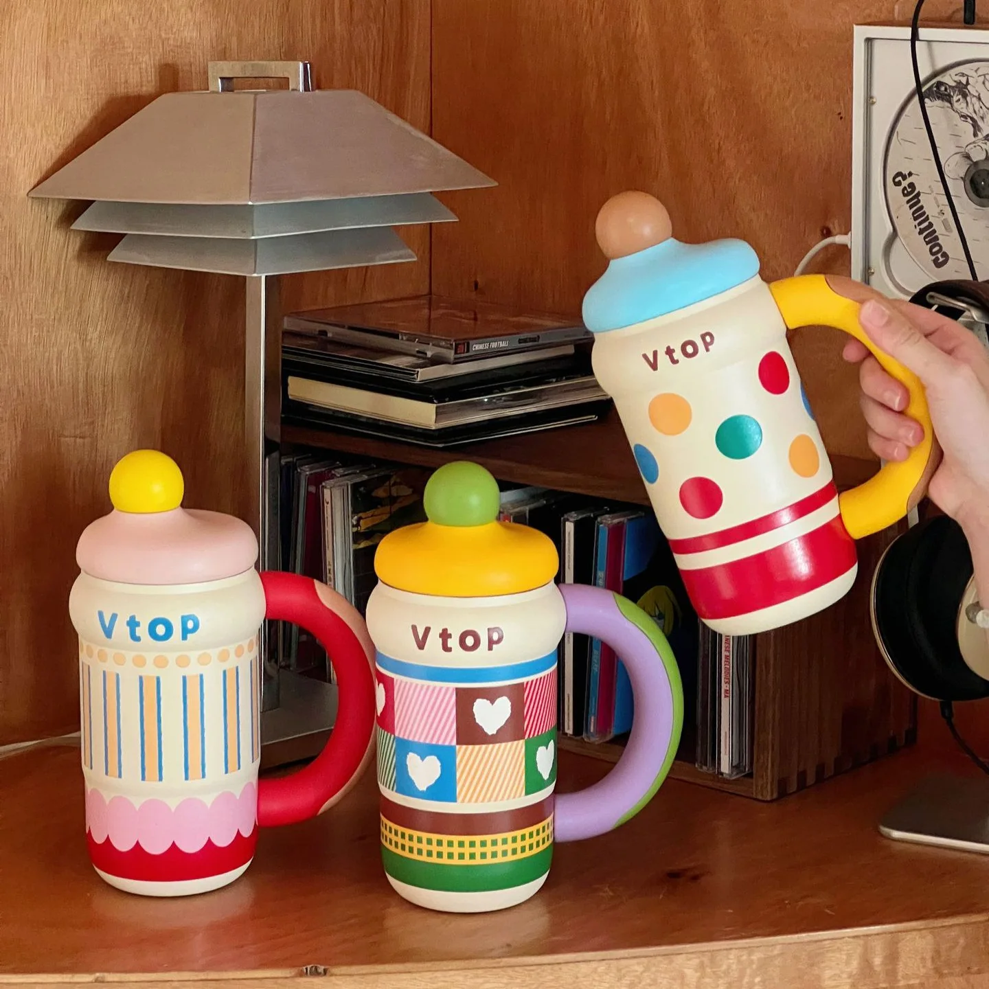 Ins Stainless Steel Insulated Ice Coffee Mug for Girls Large Capacity Thermos Cup Straw Cup Portable Handle Tumbler Water Bottle
Ins Stainless Steel Insulated Ice Coffee Mug for Girls Large Capacity Thermos Cup Straw Cup Portable Handle Tumbler Water Bottle