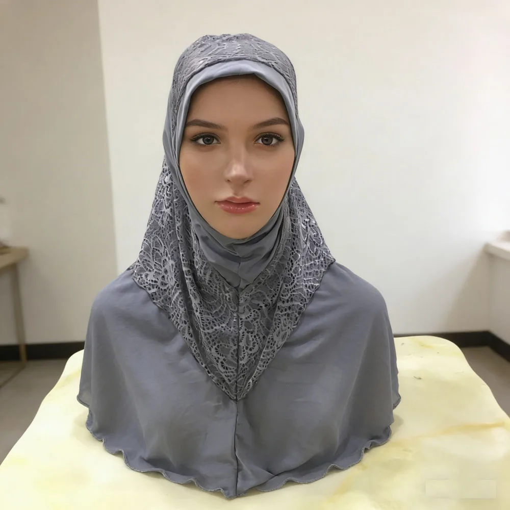 Новый мусульманский хиджаб One Piece Amira: готовый к носке, кружевной, надевается без застежек, мгновенный платок для молитвы, арабский головной убор, тюрбан
Новый мусульманский хиджаб One Piece Amira: готовый к носке, кружевной, надевается без застежек, мгновенный платок для молитвы, арабский головной убор, тюрбан