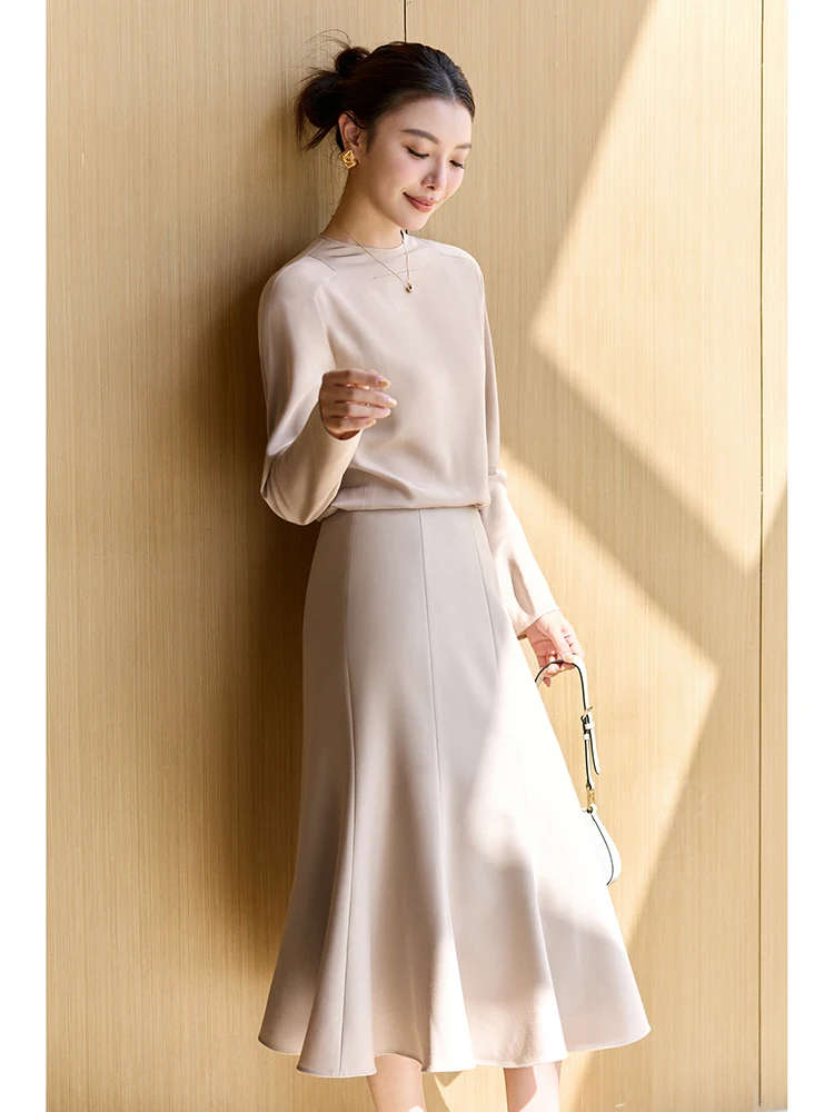 GaoDing Version mat Tailored Silk irt NingXia Clothing 25 Momme Exquisite Casual Top for Women
GaoDing Version mat Tailored Silk irt NingXia Clothing 25 Momme Exquisite Casual Top for Women