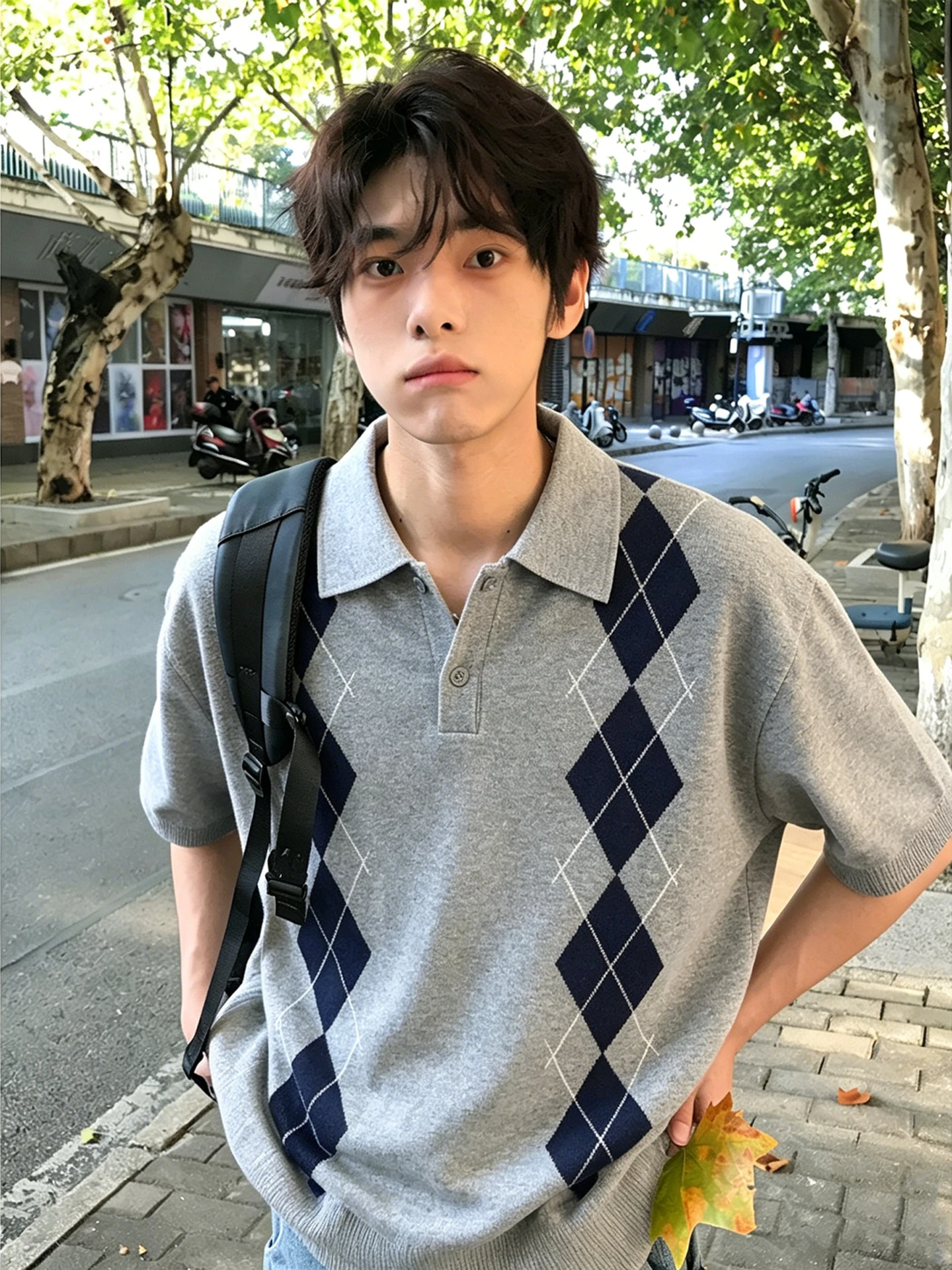 Preppy Style Knitted Half Sleeve Shirt Men Summer Arge T-Shirt Collared Short Sleeve Diamond Pattern Soft Comfortable Fit
Preppy Style Knitted Half Sleeve Shirt Men Summer Arge T-Shirt Collared Short Sleeve Diamond Pattern Soft Comfortable Fit